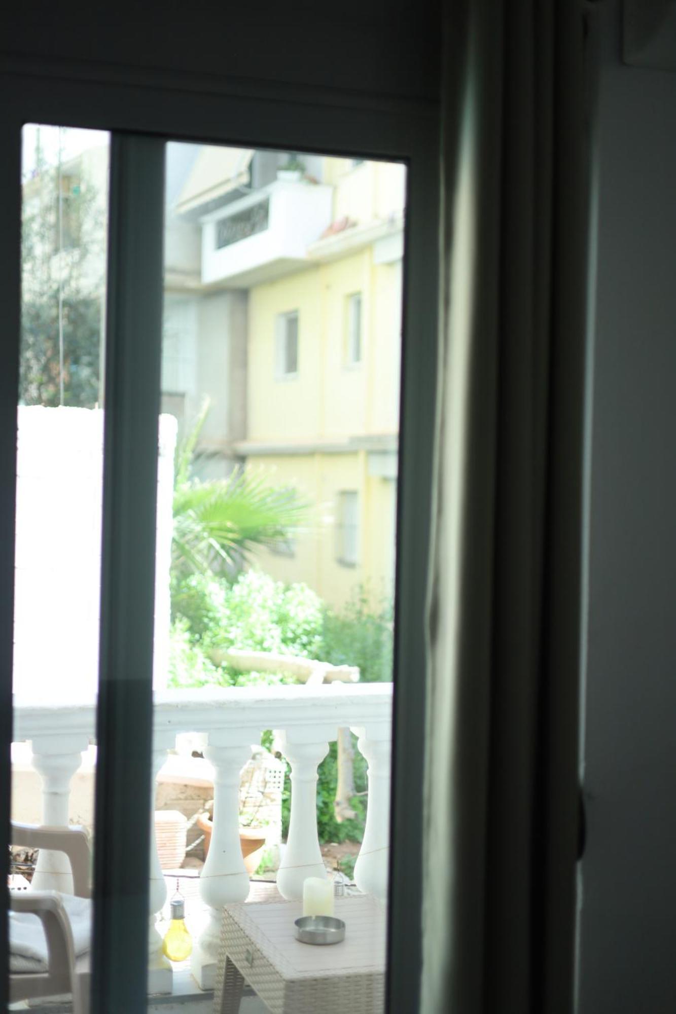 Happy Apartment Sarande Bagian luar foto