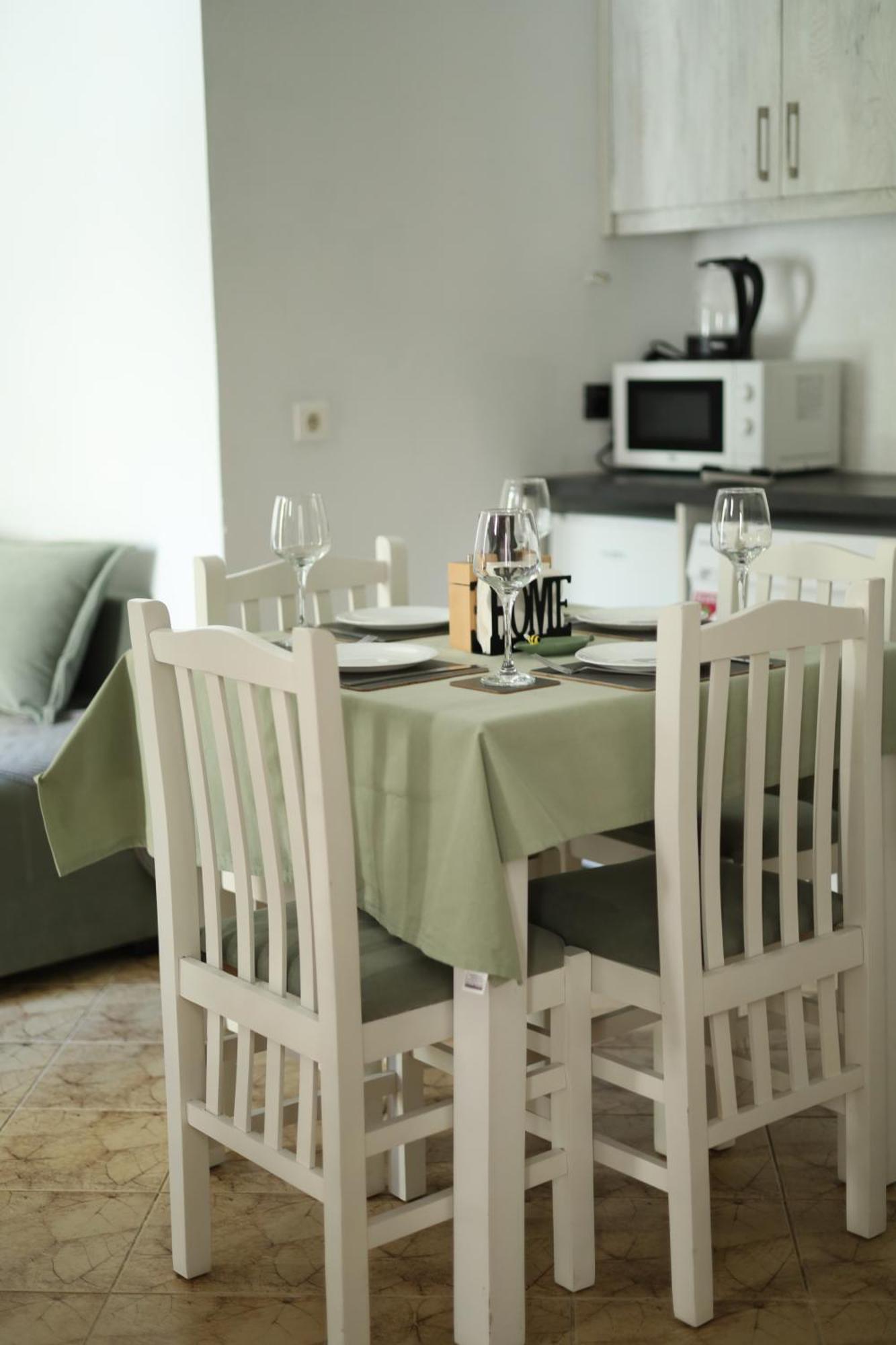 Happy Apartment Sarande Bagian luar foto